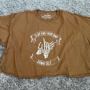 Pebby Forevee crop top graphic tee